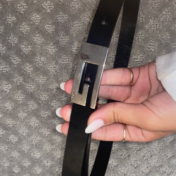 Thin black vintage Gucci belt - Picture 5 of 6